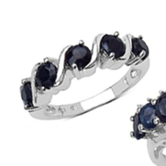 Sterling silver 925 Ring with Sapphires 5 stones $250 - Picture 2 of 4